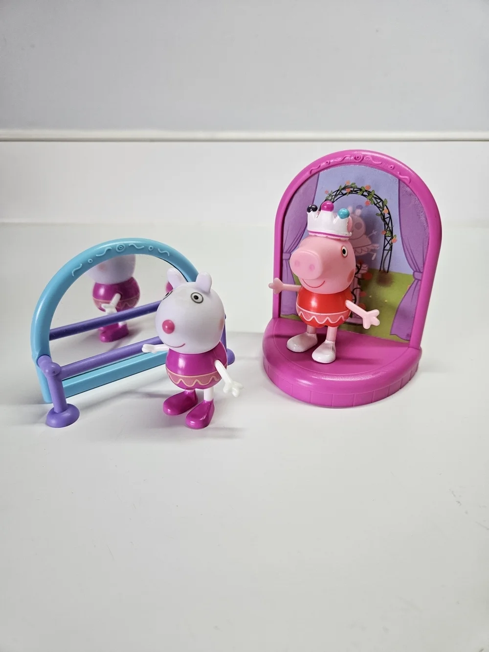 Peppa Pig Dance School Playset Suzy Sheep Ballerina Ballet